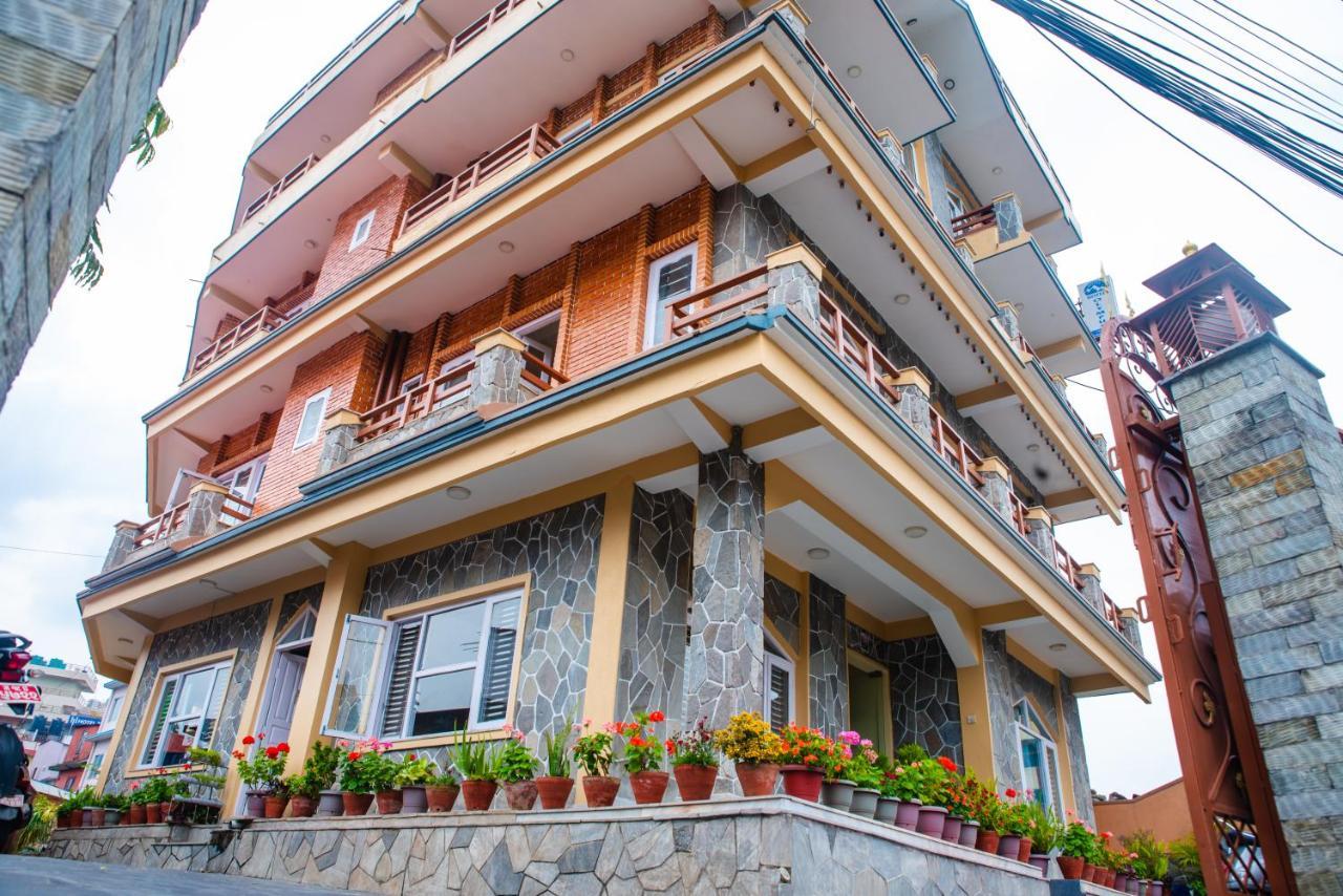 Hotel Olympus Покхара Екстер'єр фото