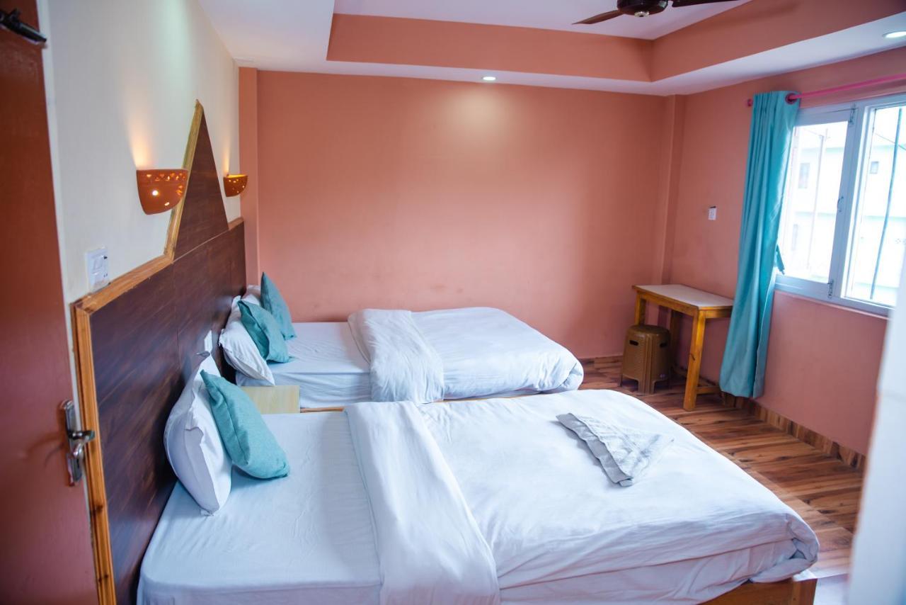 Hotel Olympus Покхара Екстер'єр фото