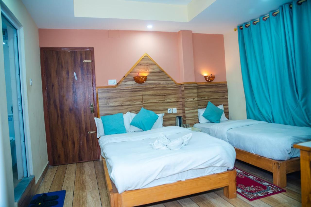 Hotel Olympus Покхара Екстер'єр фото