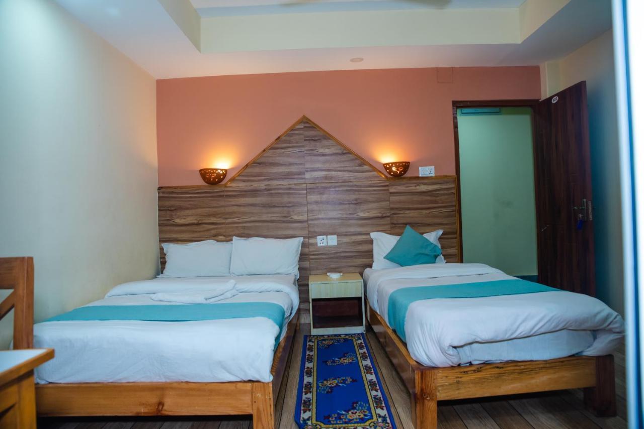 Hotel Olympus Покхара Екстер'єр фото