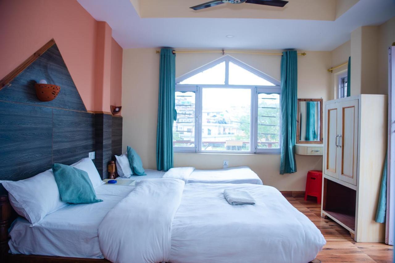 Hotel Olympus Покхара Екстер'єр фото