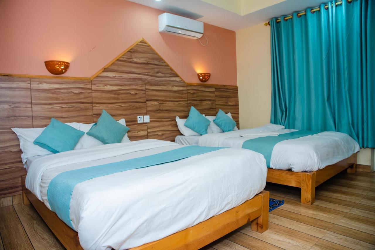 Hotel Olympus Покхара Екстер'єр фото